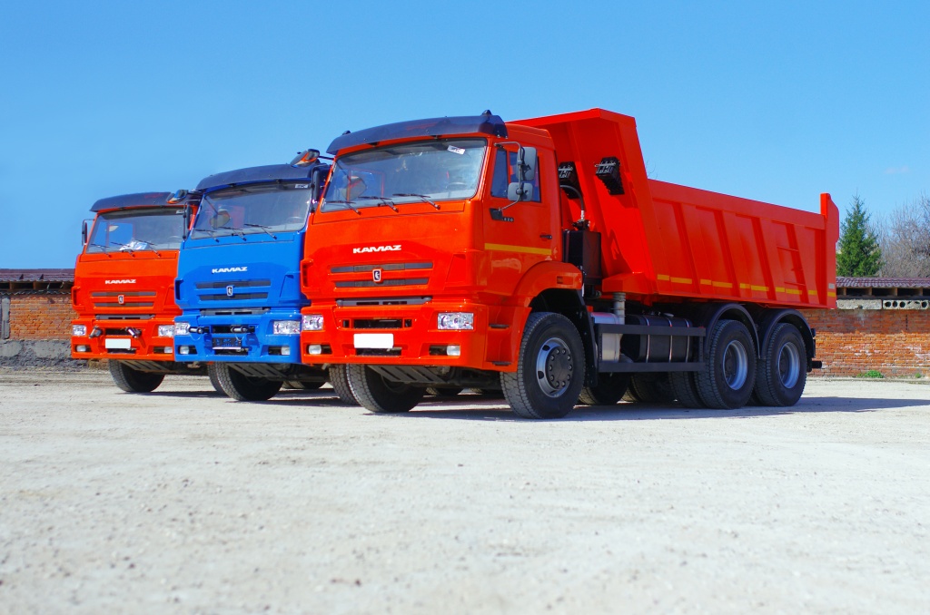 Стоянка готовых автомобилей IMGP2365-0.jpg
