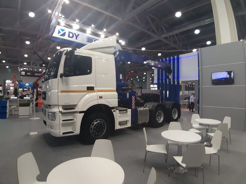 КАМАЗы с КМУ представлены на выставке BAUMA СТТ RUSSIA 2019