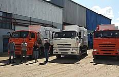 Три мусоровоза МБ-18 на шасси КАМАЗ-53605 отправились в Омск!