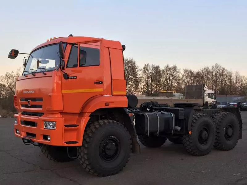 Седельный тягач КАМАЗ 65221