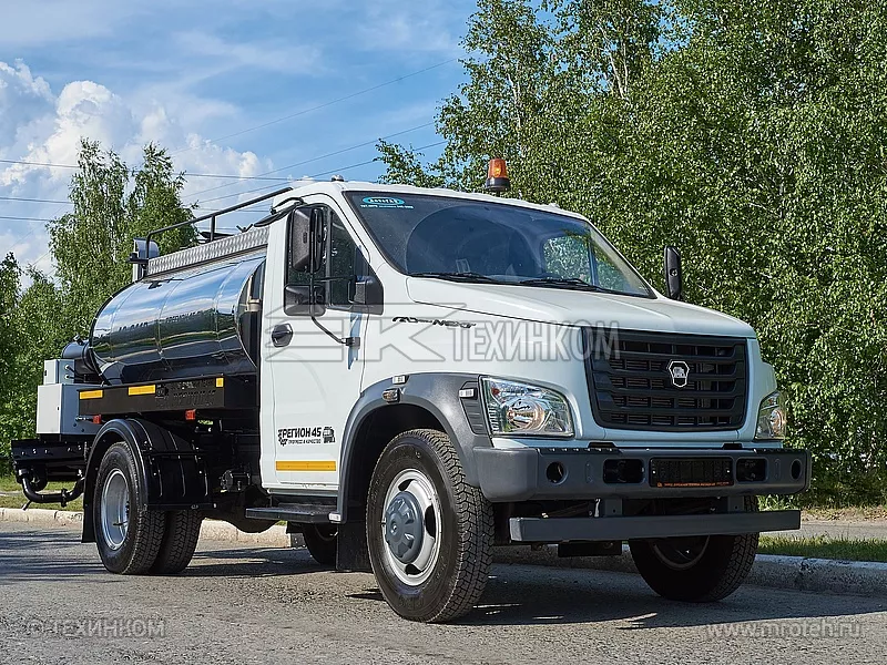 Автогудронатор АС-С41R13 (4м3)