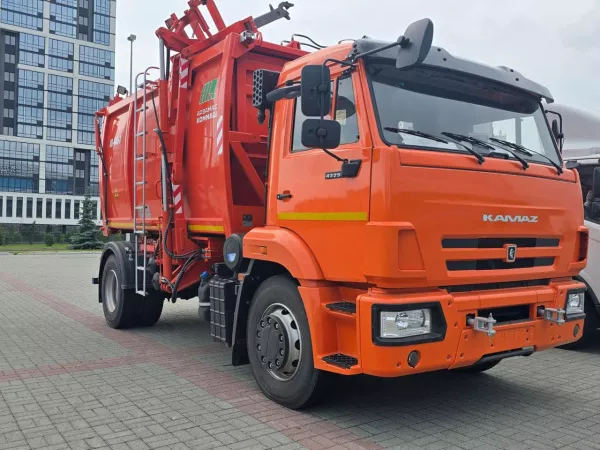 Автотехника КАМАЗ на «Уральском автосалоне»