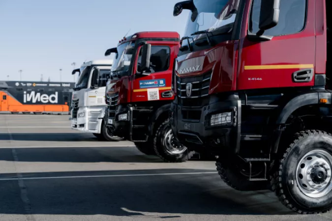 В Санкт-Петербурге прошёл тест-драйв новейшей техники КАМАЗ