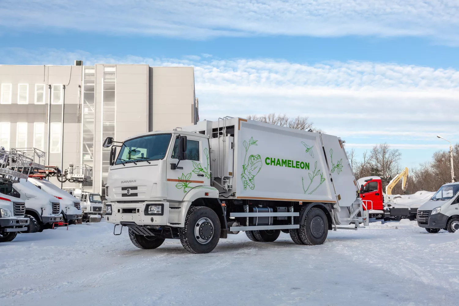 Мусоровоз с задней загрузкой Chameleon МТБ-16. На шасси КАМАЗ-53605.