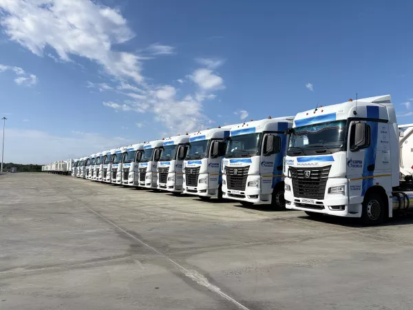 КАМАЗы поколения К5 на СПГ впервые проедут от Владивостока до Санкт-Петербурга