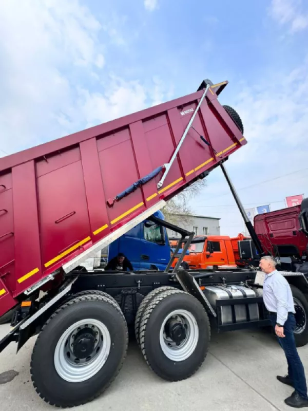 Компания из Амурской области протестирует новейший самосвал КАМАЗ