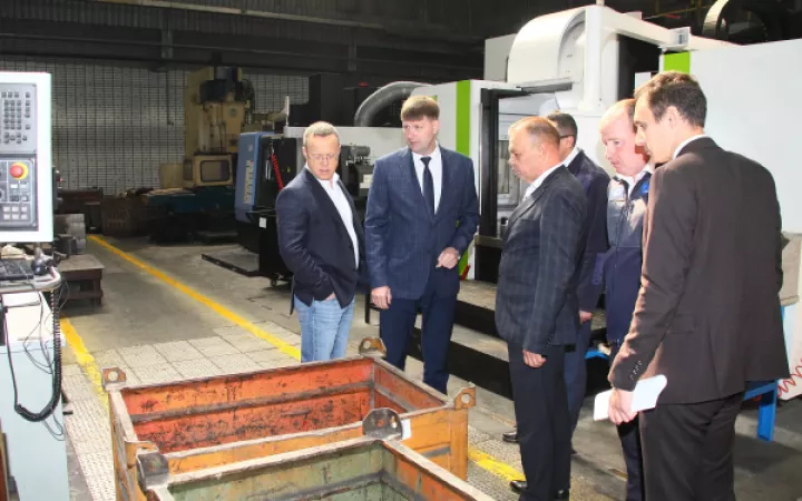 «КАМАЗ» посетил руководитель Челябинского кузнечно-прессового завода