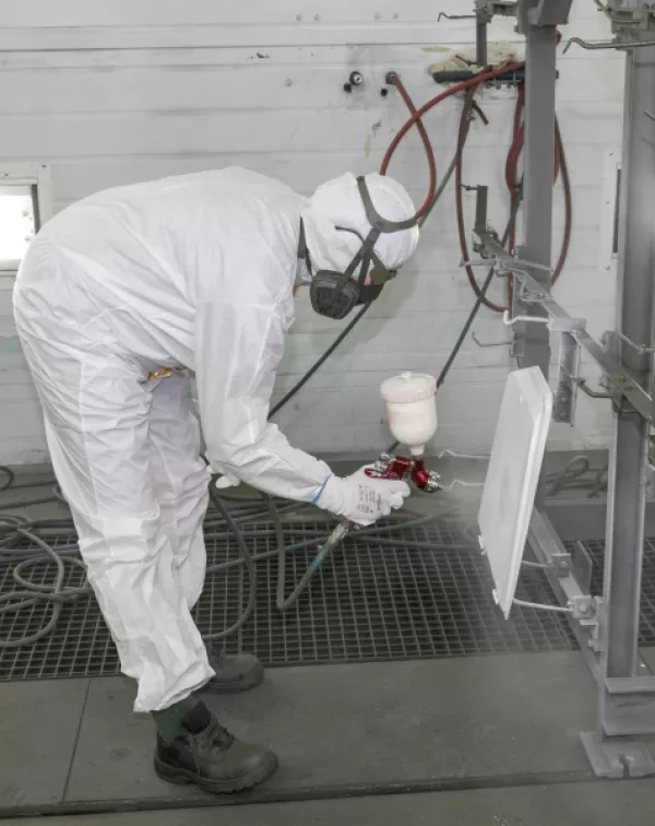 На прессово-рамном заводе определили лучших маляров