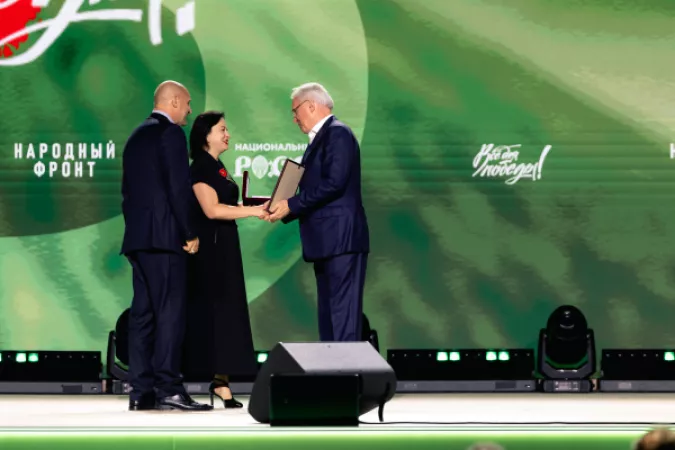 «КАМАЗ» награждён знаком «Народный фронт. Всё для Победы»