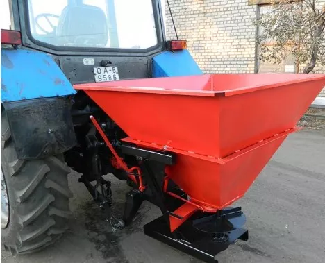 Разбрасыватель навесной РН-1,3.000
