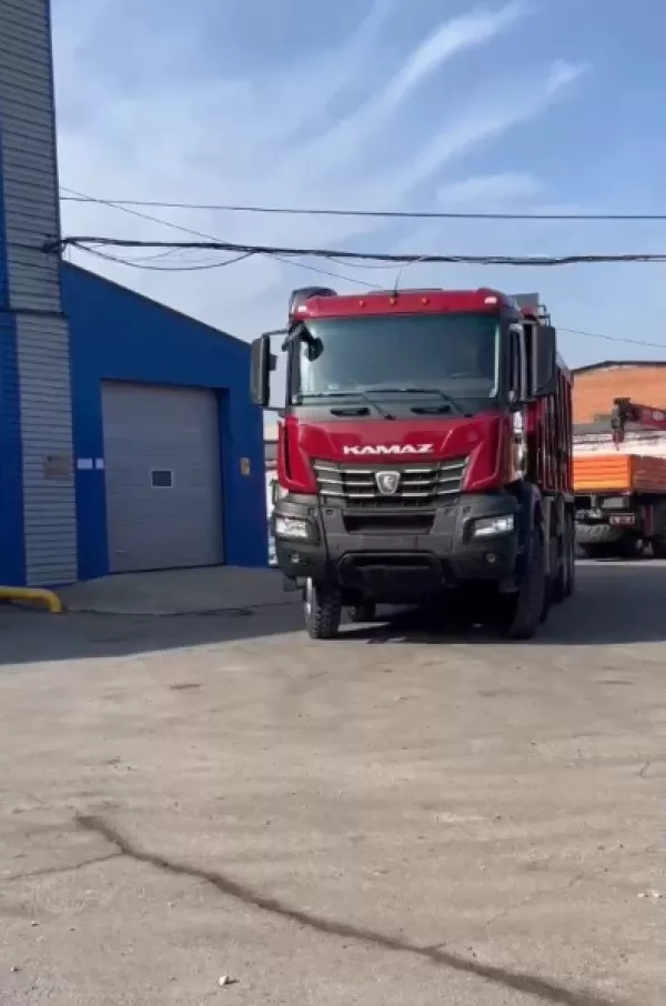 Самосвал КАМАЗ-65951 для компании из Новокузнецка