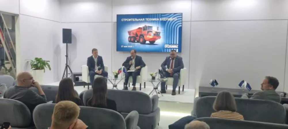 На стенде «КАМАЗа» в рамках CTT EXPO/COMvex-2026 обсудили технику будущего