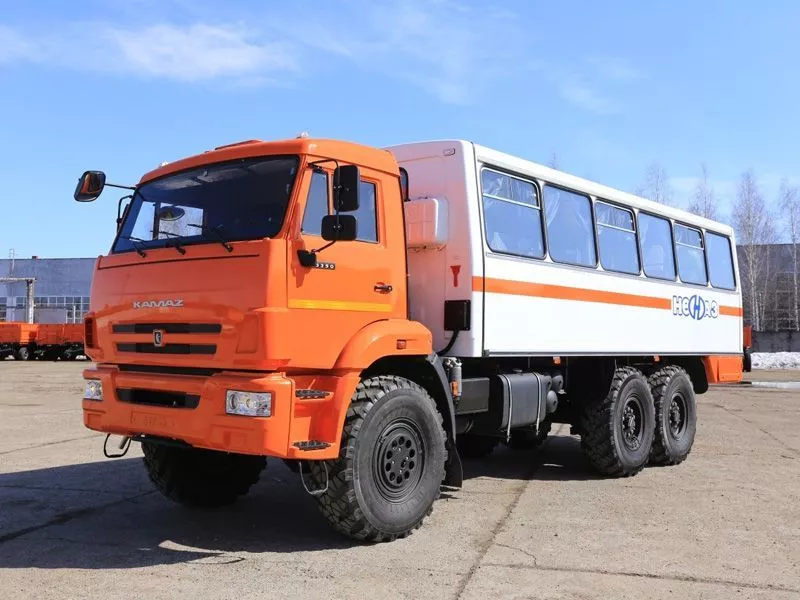 Автобус вахтовый НЕФАЗ 4208-0000531-03.