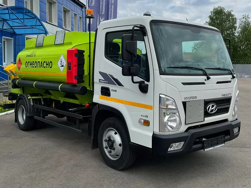 Автотопливозаправщик CHAMELEON-5 на шасси HYUNDAI EX8