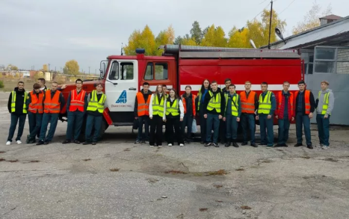 Предприятия Группы ОАТ провели экскурсию для студентов 