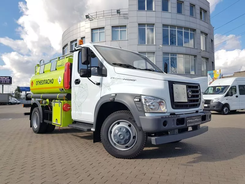 Автотопливозаправщик CHAMELEON-4.9-1 на шасси ГАЗ-С41R13