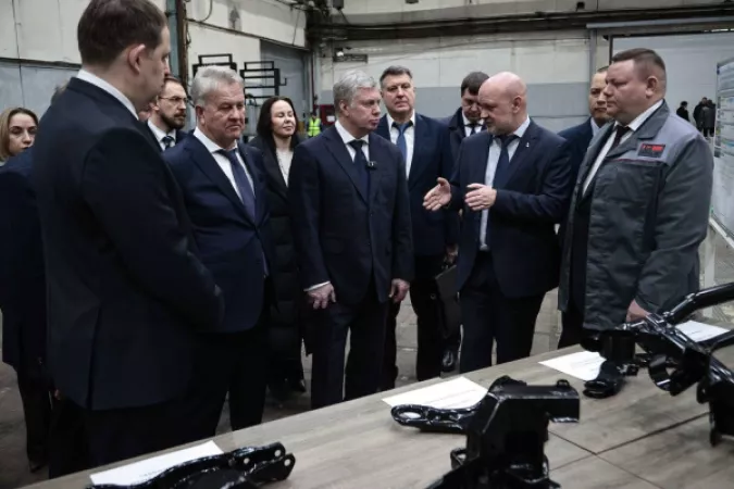 Делегация Минпромторга РФ и губернатор Ульяновской области посетили димитровградскую промышленную площадку Группы ОАТ