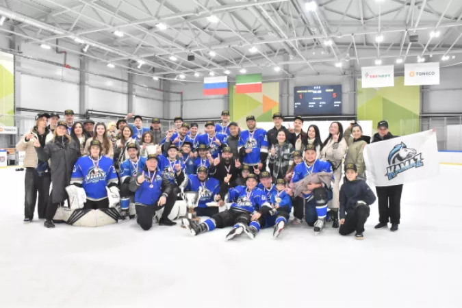 Хоккейная команда «КАМАЗ» завоевала кубок Чемпионата ОЛХ 18+