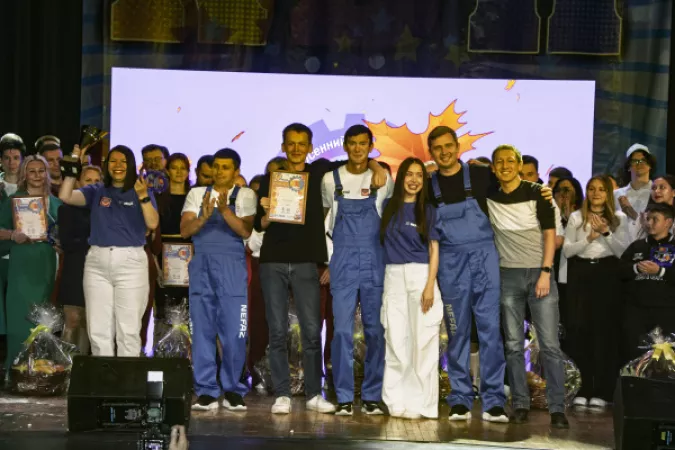 Команда «НЕФАЗа» получила Гран-при осеннего фестиваля КВН