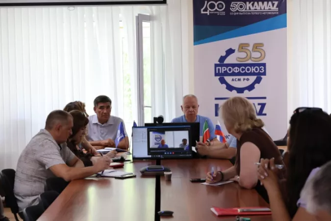 На заводах «КАМАЗа» состоялись выездные совещания с профактивом