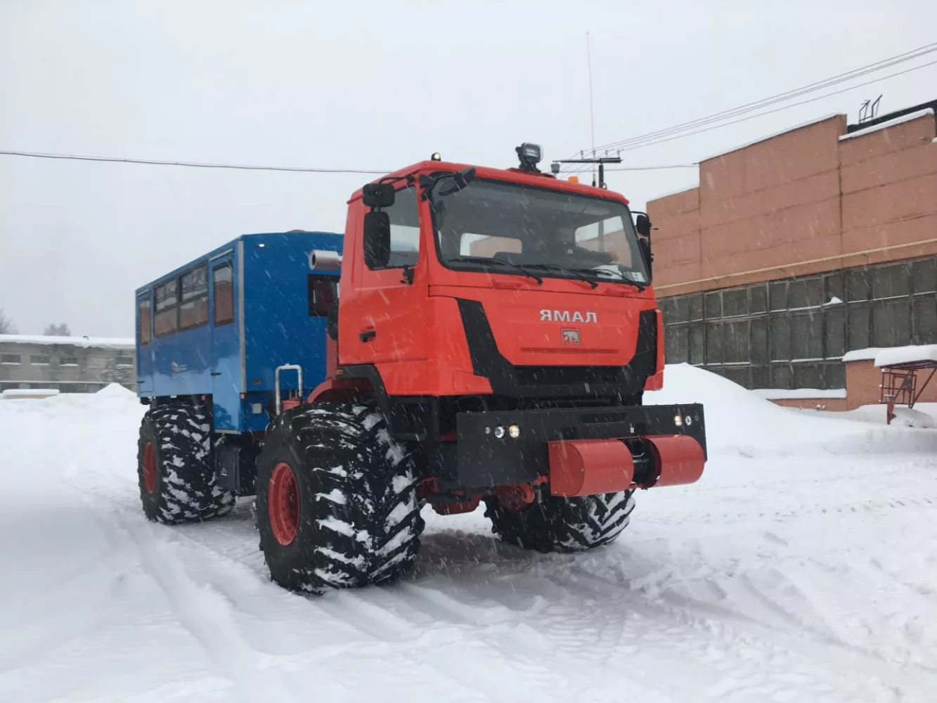 Вахтовый автобус ЯМАЛ В4-К А-20