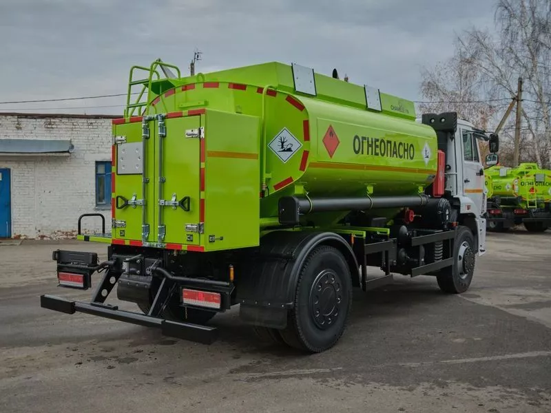 Автотопливозаправщик CHAMELEON-10 на шасси КАМАЗ 53605