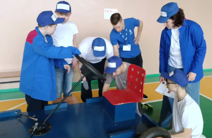 В челнинской школе прошёл «День КАМАЗа»