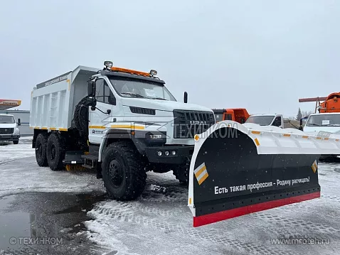 Комбинированная дорожная машина Р-5557