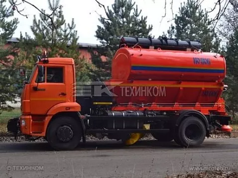Комбинированная дорожная машина КО-806