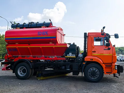 Комбинированная дорожная машина КО-806