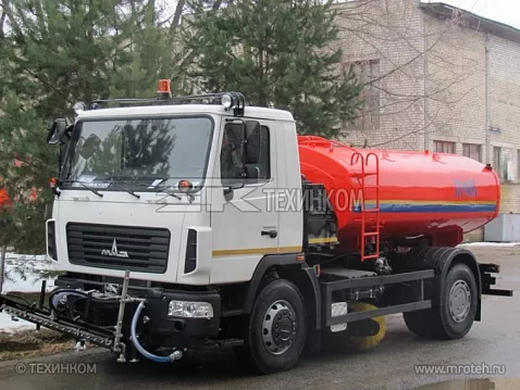 Комбинированная дорожная машина КО-806-20