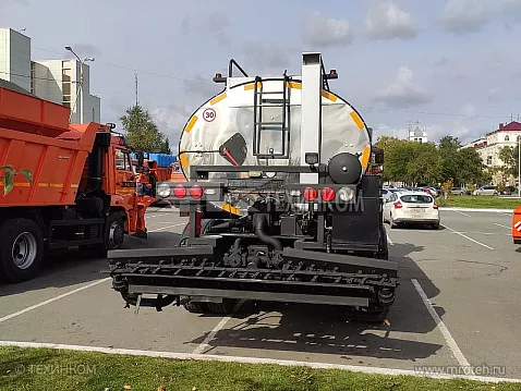 Автогудронатор АС-43253