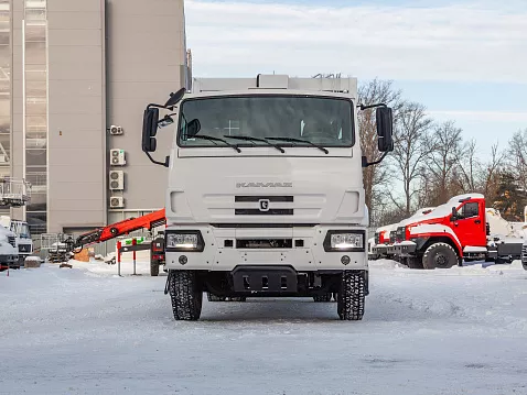 Мусоровоз с задней загрузкой Chameleon МТБ-16. На шасси КАМАЗ-53605.