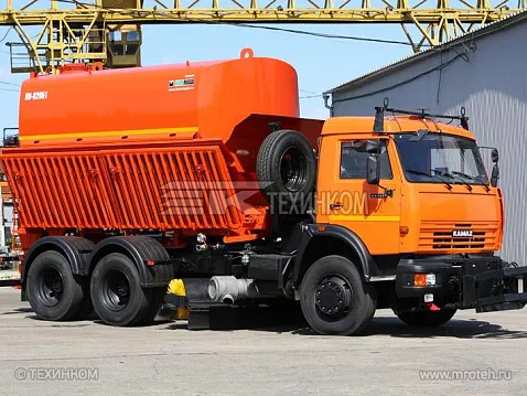 Комбинированная дорожная машина КО-829Б1