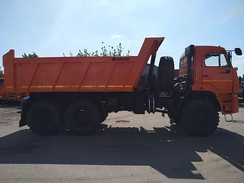 Самосвал КАМАЗ-65222