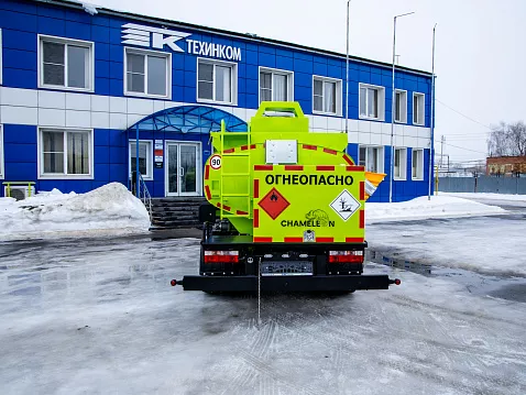 Автотопливозаправщик Chameleon-4.9 на шасси DONGFENG C80S