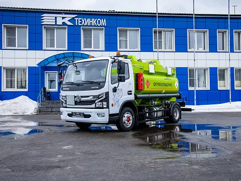 Автотопливозаправщик Chameleon-4.9 на шасси DONGFENG C80S