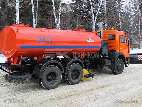 Комбинированная дорожная машина КО-823-01