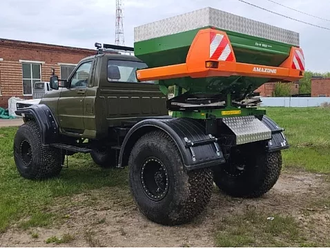 Снегоболотоход разбрасыватель самоходный ЯМАЛ Н-42 Агро