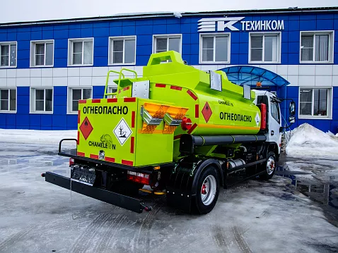 Автотопливозаправщик Chameleon-4.9 на шасси DONGFENG C80S