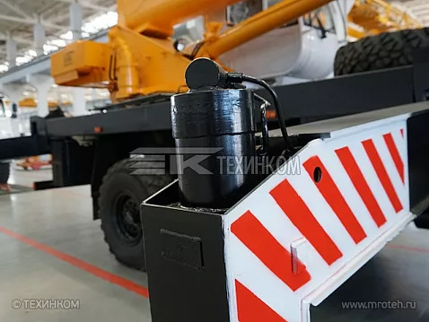Автокран ИВАНОВЕЦ КС-45717К-3Р