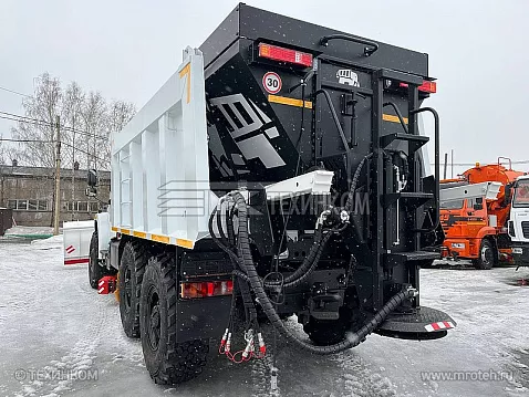 Комбинированная дорожная машина Р-5557
