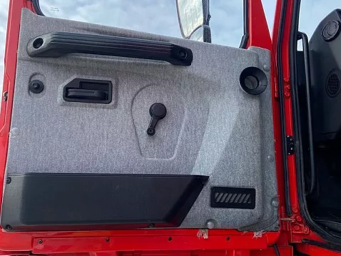 Самосвал МАЗ 6501 2020
