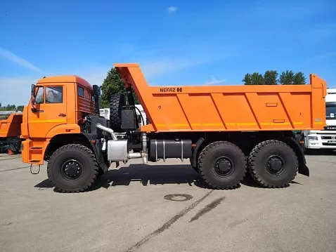 Самосвал КАМАЗ-65222