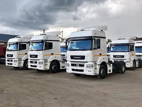 Седельный тягач КАМАЗ 5490
