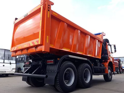 Самосвал КАМАЗ-65802
