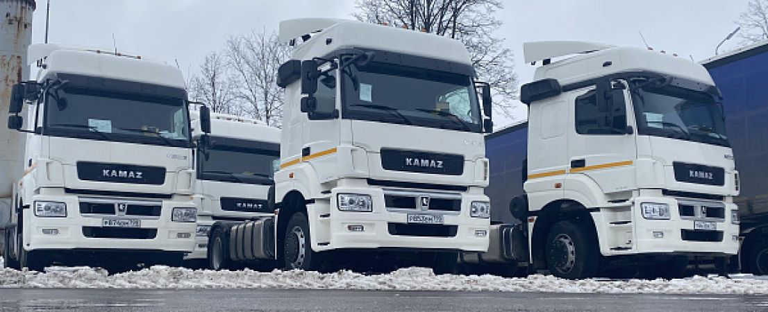 Магистральные тягачи КАМАЗ-5490 для московского партнёра