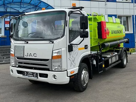 Автотопливозаправщик CHAMELEON-4.9 на шасси JAC N90