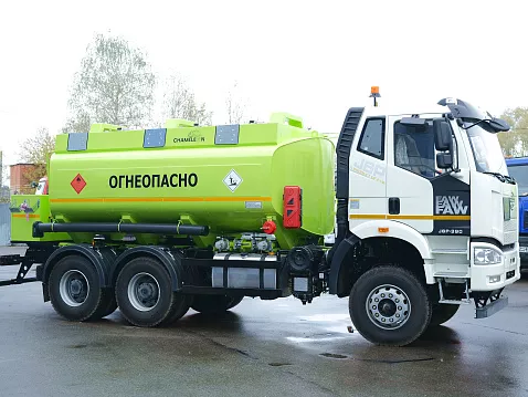  Автотопливозаправщик Chameleon-15 на шасси FAW J6 CA3250