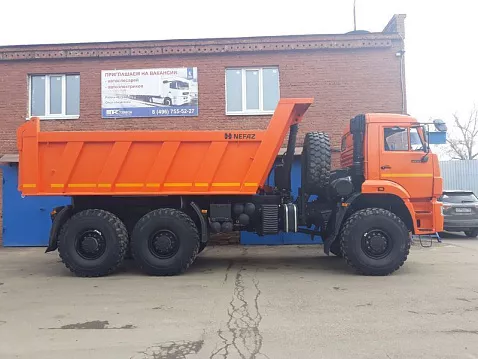 Самосвал КАМАЗ-6522